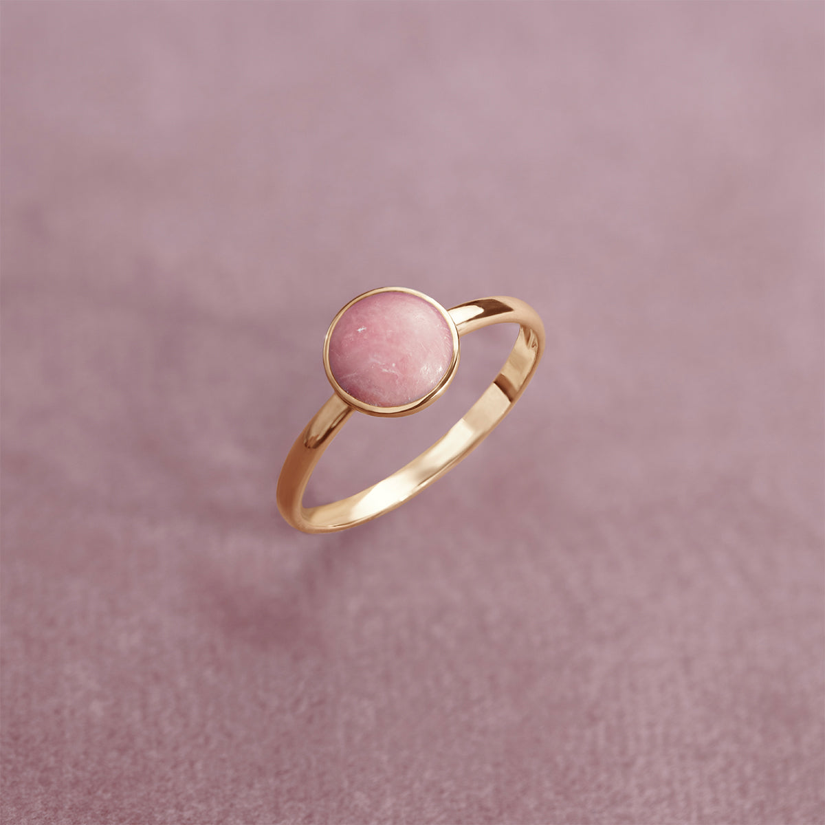 Ring mit rosa Opal Medaillon in 585er Gelbgold Fassung - Vorderansicht