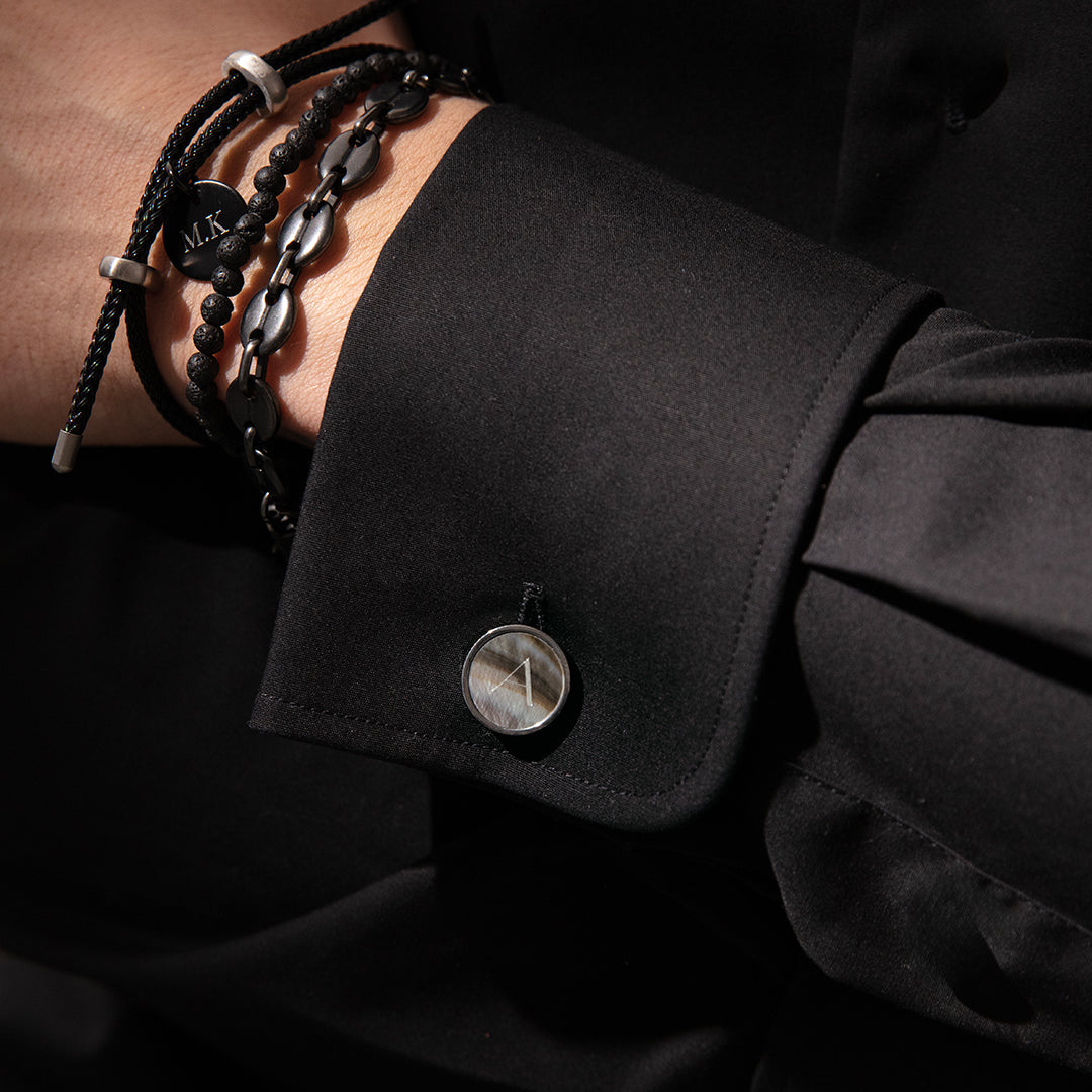 Runde Manschettenknöpfe mit dunklem Perlmutt weiße Vergoldung - Detailansicht