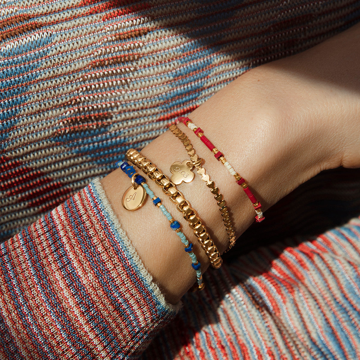 Armband mit roten japanischen Miyuki-Perlen