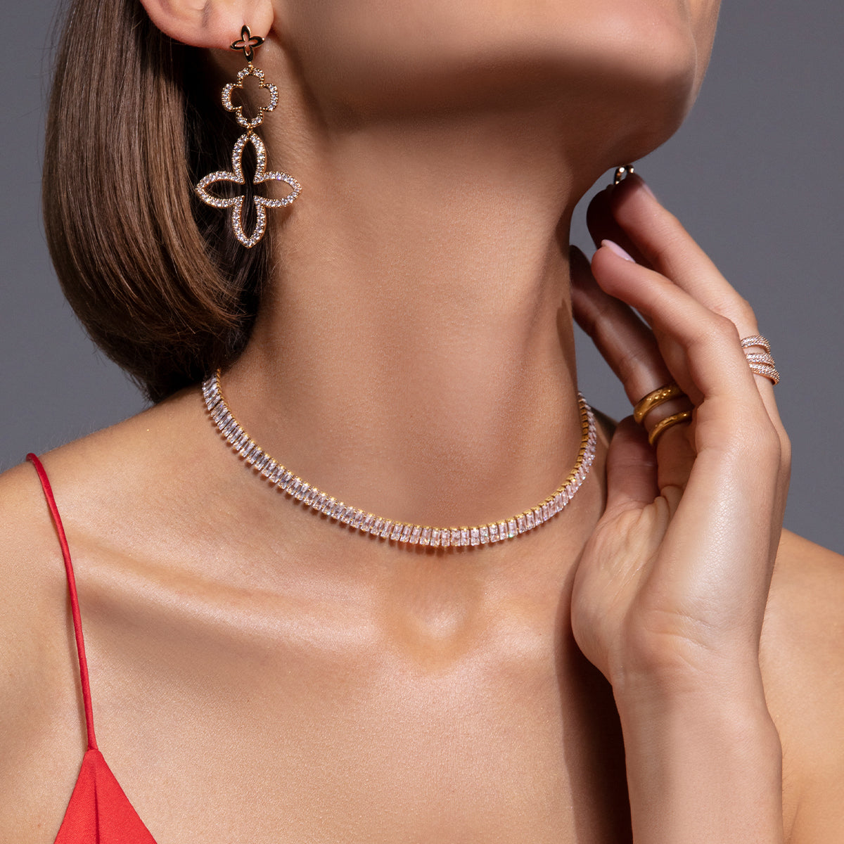 Collier Halskette mit weißen Zirkonen, vergoldet - Detailansicht