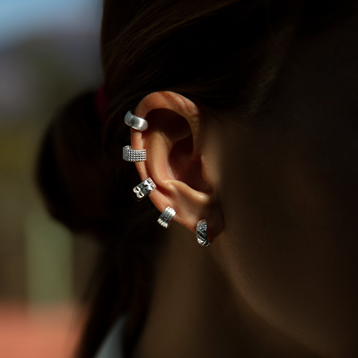 Ear cuff Ethno Multi rechts versilbert - Detailansicht