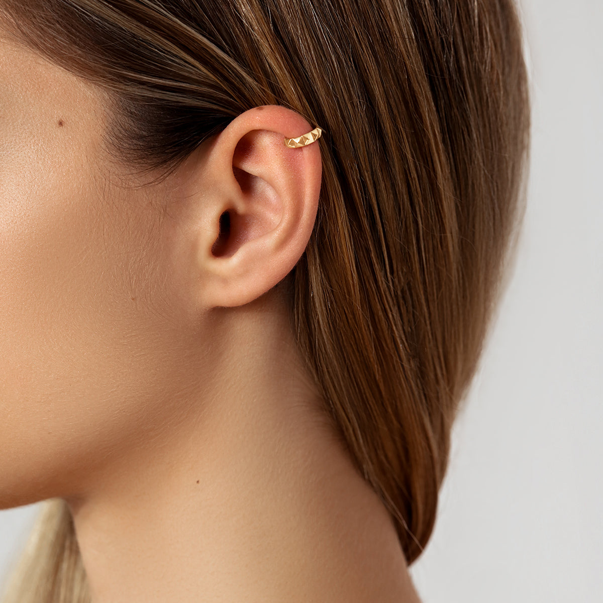 Ear Cuff Ethno No.3 vergoldet - Detailansicht