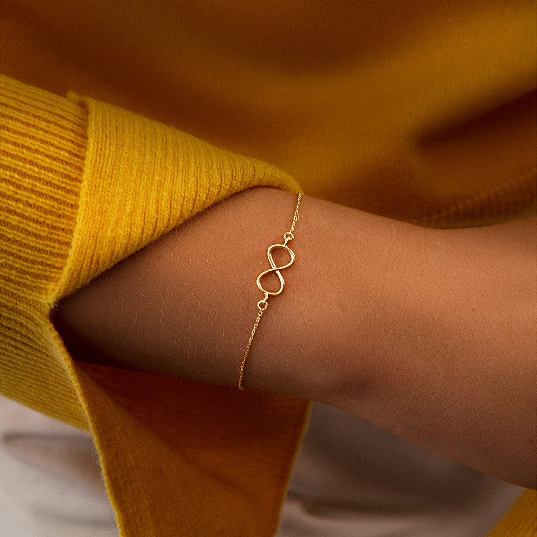 Armband mit Unendlichkeit in 585 Gold - Detailansicht