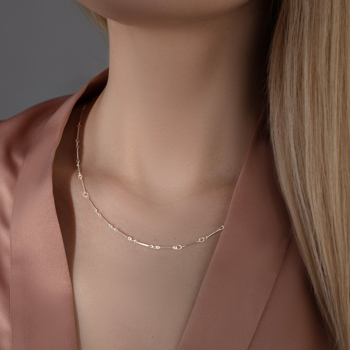 Halskette Bamboo versilbert - Trägeransicht