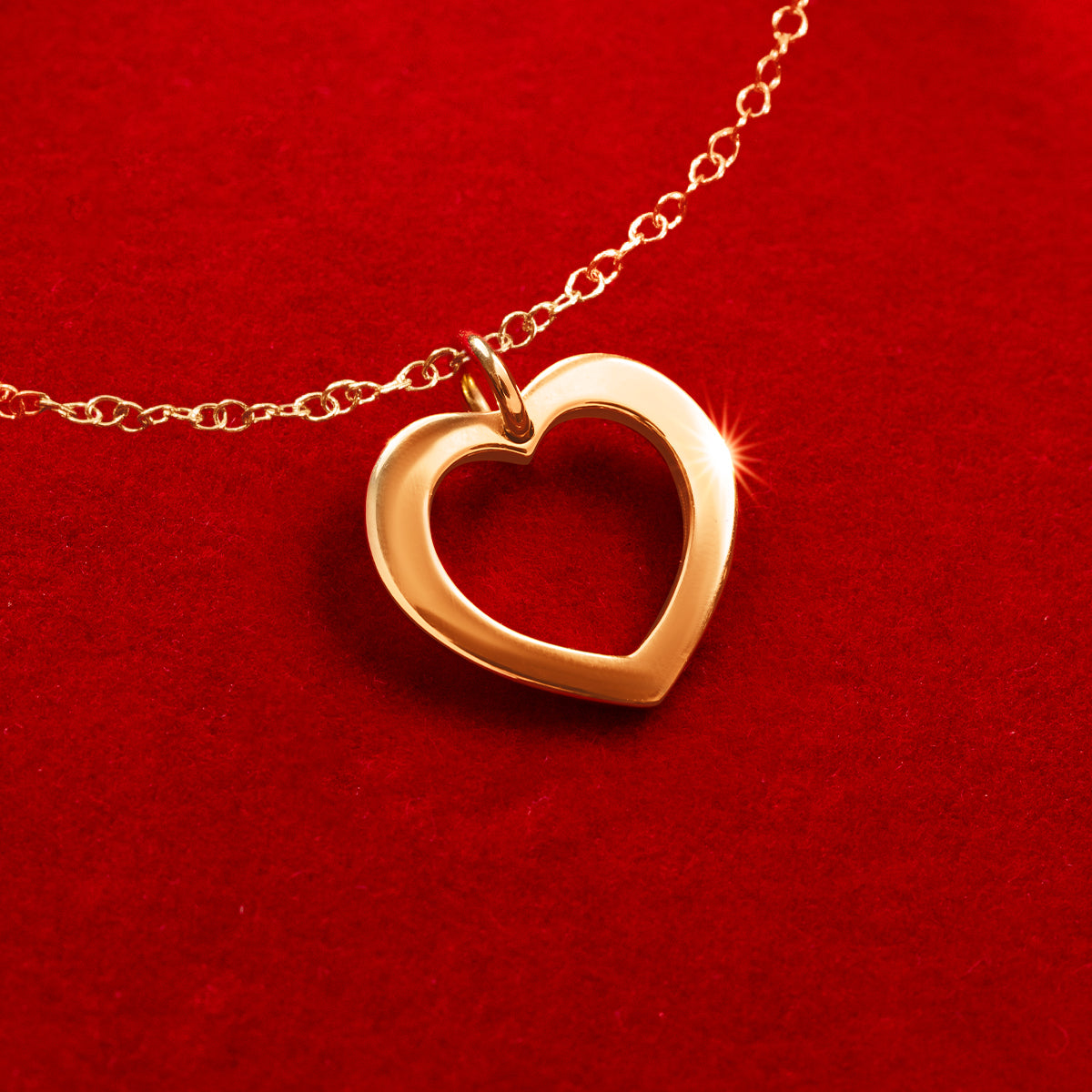 Halskette Faden mit offen gearbeitetem Herz 1 cm aus 585er Gelbgold - Vorderansicht