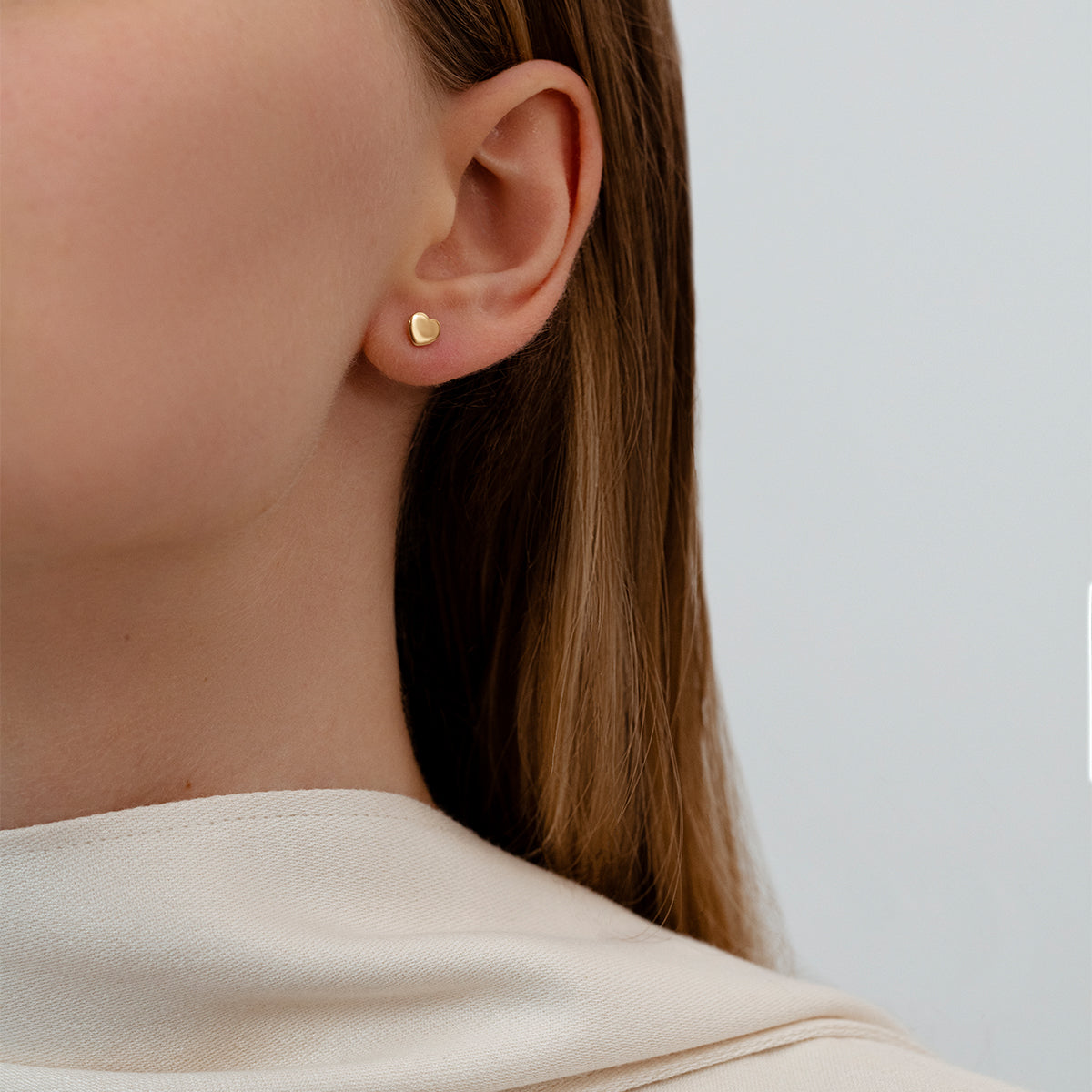 Ohrstecker Etincelle Herz 0,6 cm aus 585er Gelbgold - Detailansicht