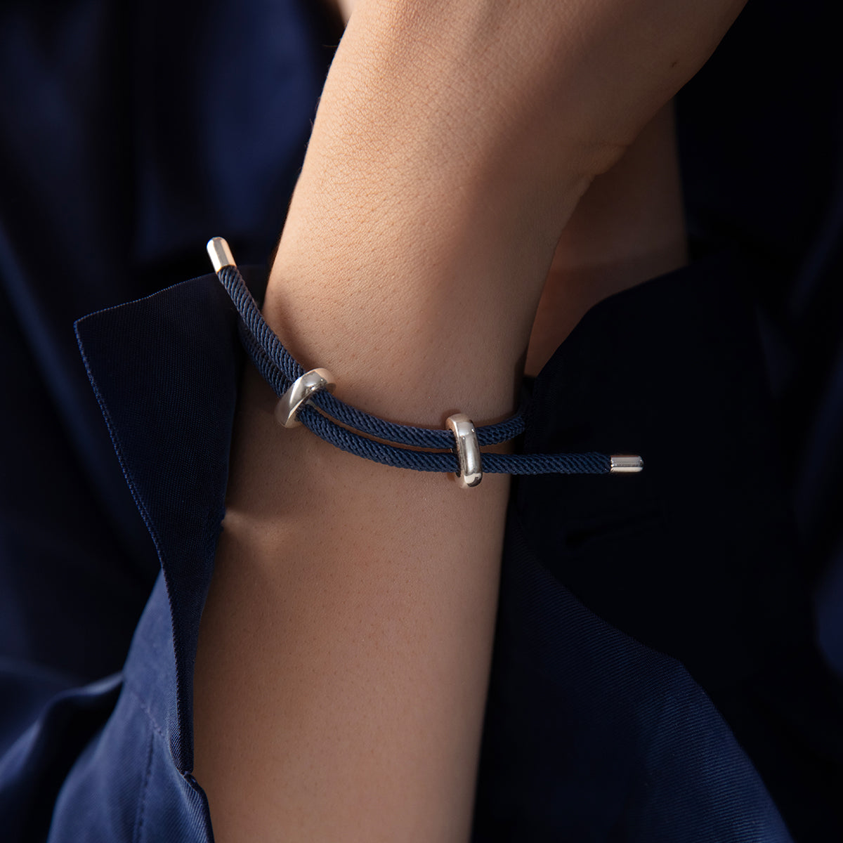 Armband Liana in Jeansfarbe versilbert